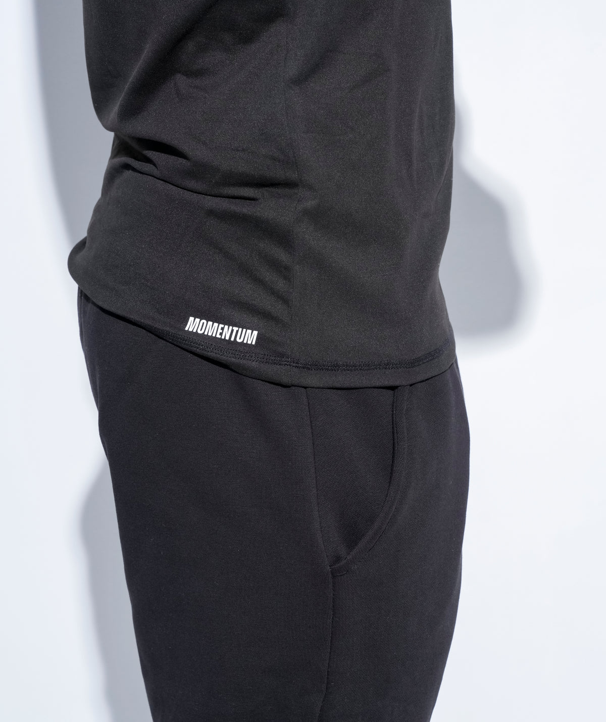 B27 Momentum Half-Zip