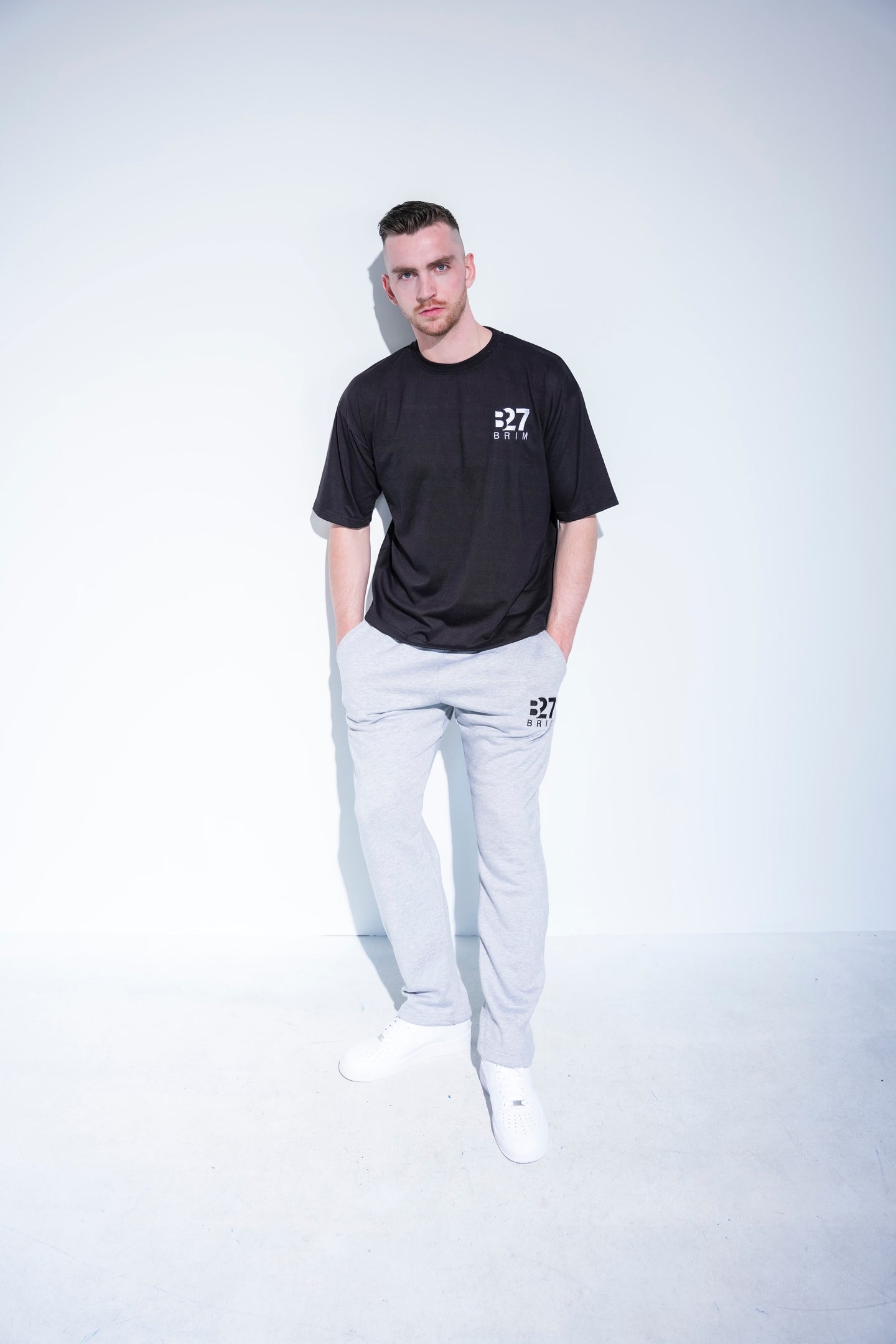 B27 T-shirt Black